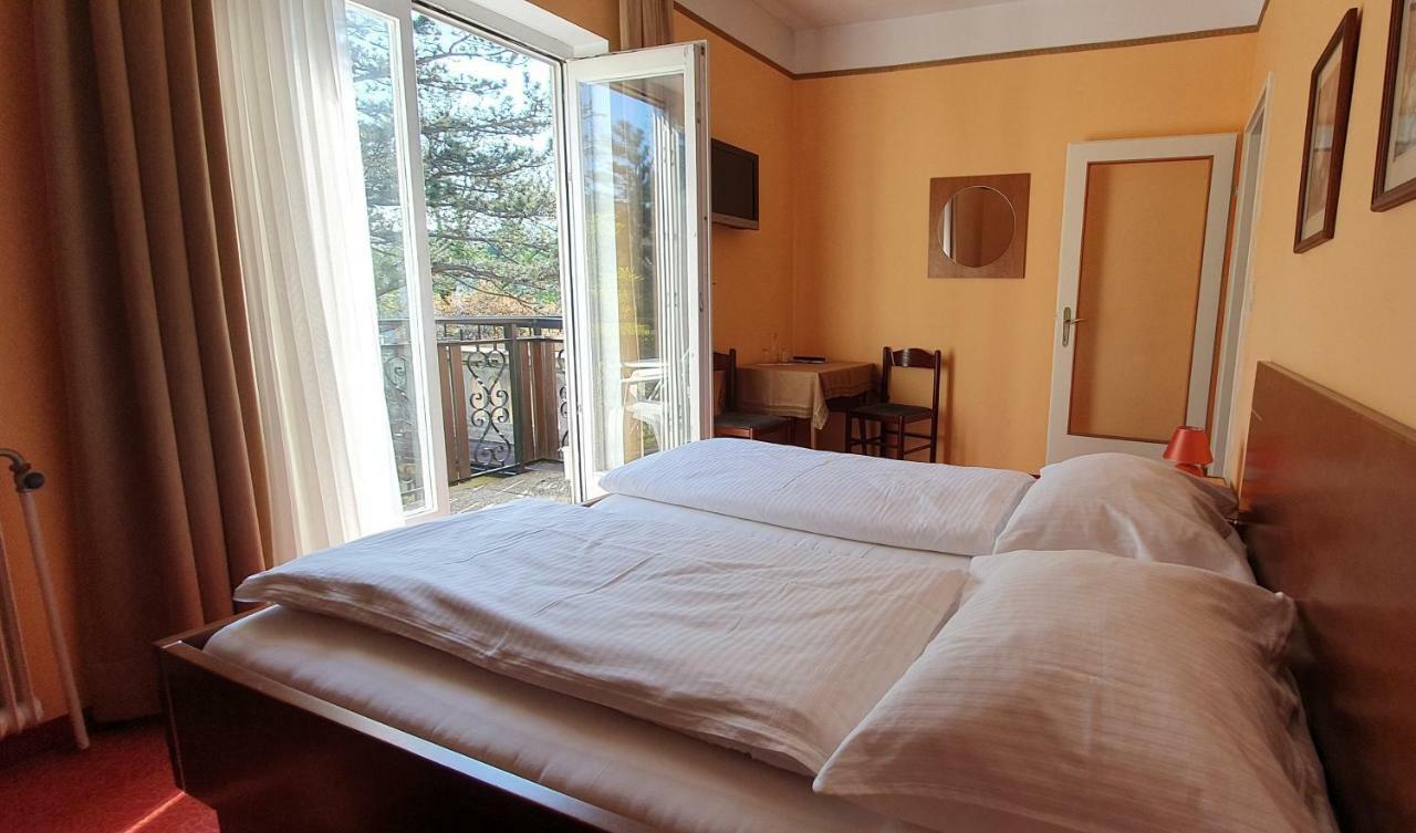 Pension Villa Inge Baden bei Wien Zewnętrze zdjęcie