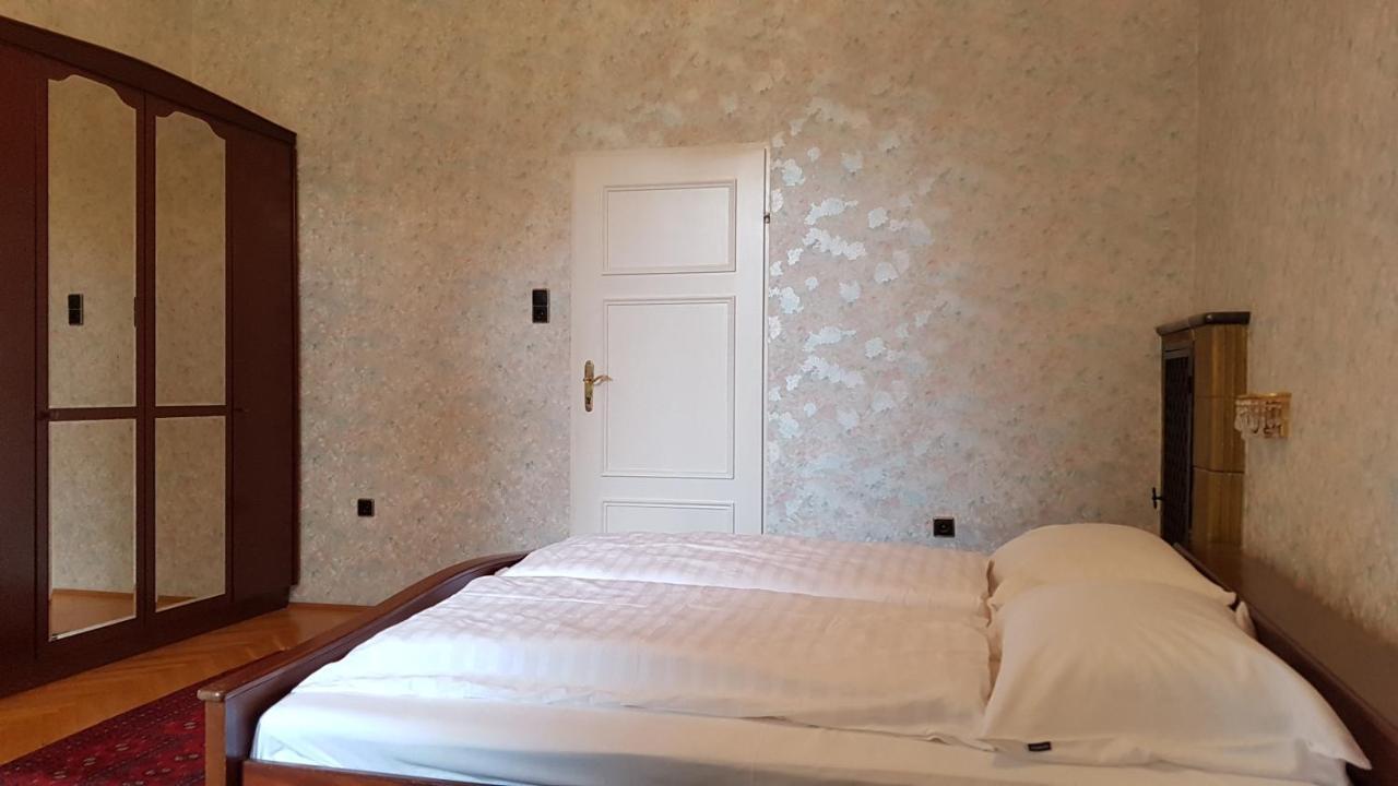 Pension Villa Inge Baden bei Wien Zewnętrze zdjęcie